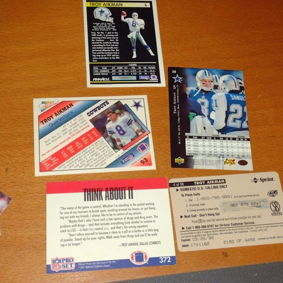 Troy Aikman FB CARD LOT - Picture 3 of 3